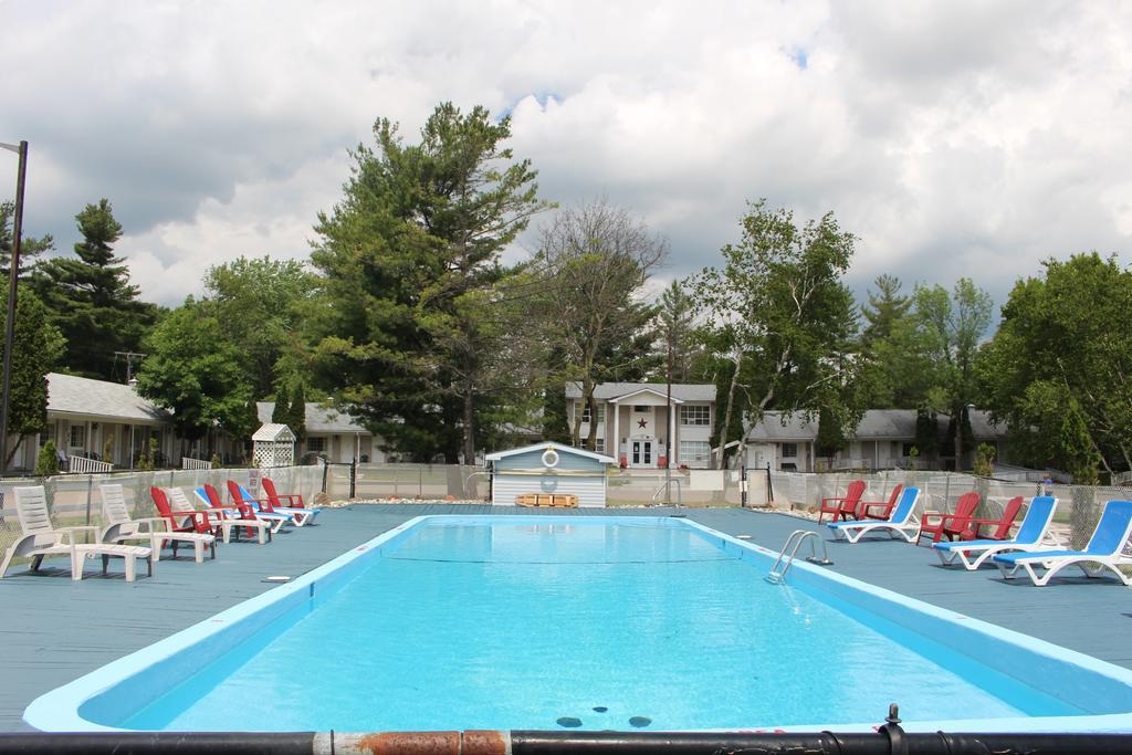 Colonial Resort-1000islands 3* Gananoque