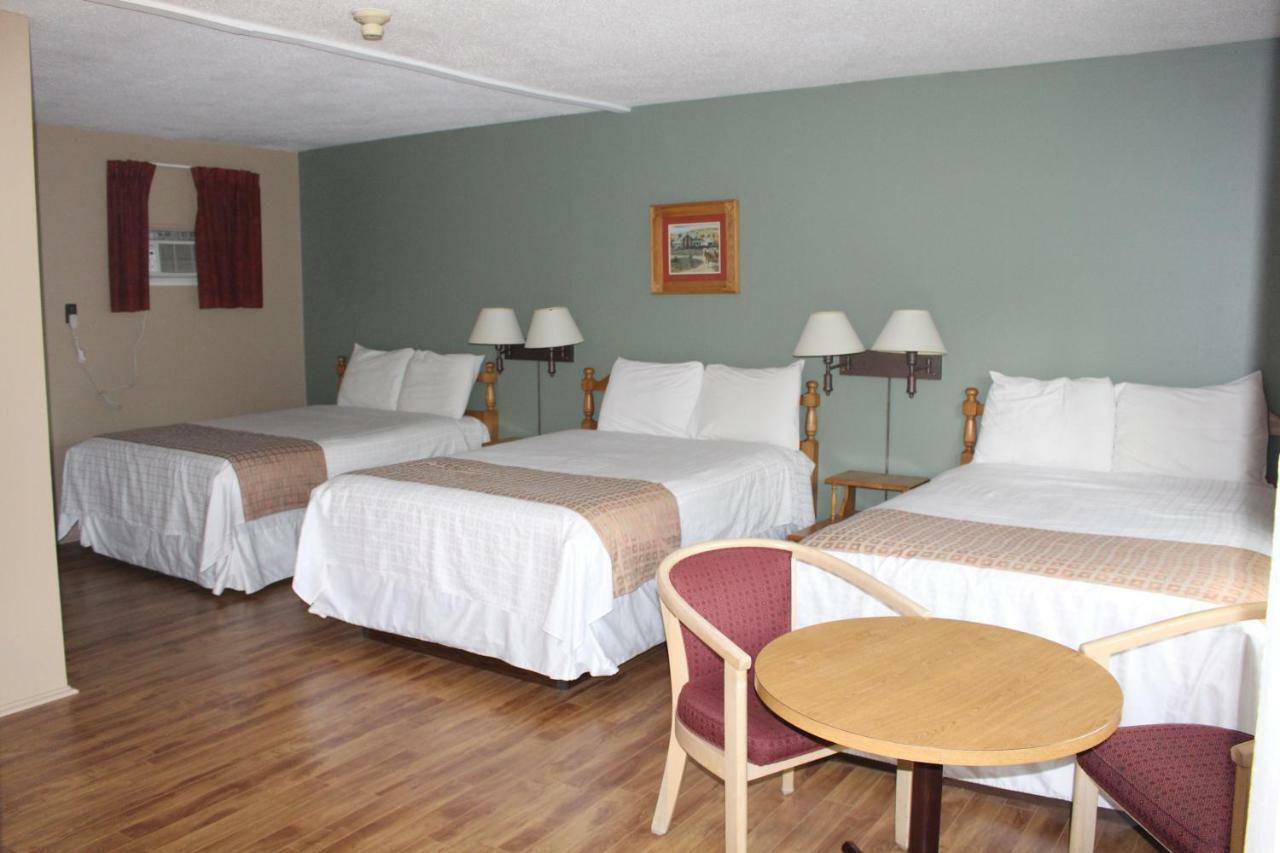 Colonial Resort-1000islands Hotel Gananoque