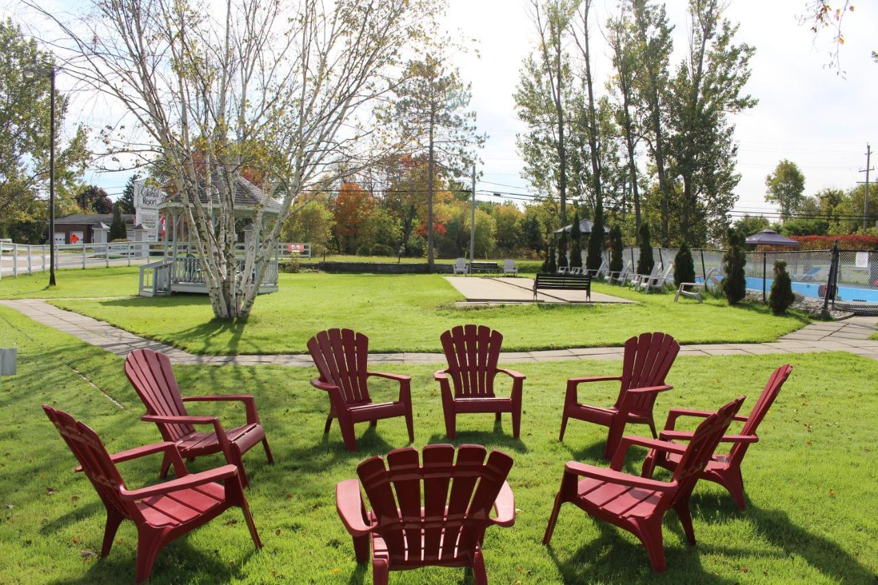 Colonial Resort-1000islands Gananoque